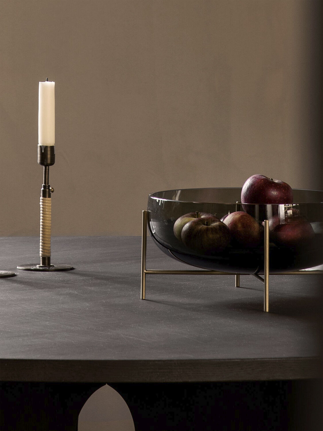 Echasse Bowl, Smoke/Brushed Brass