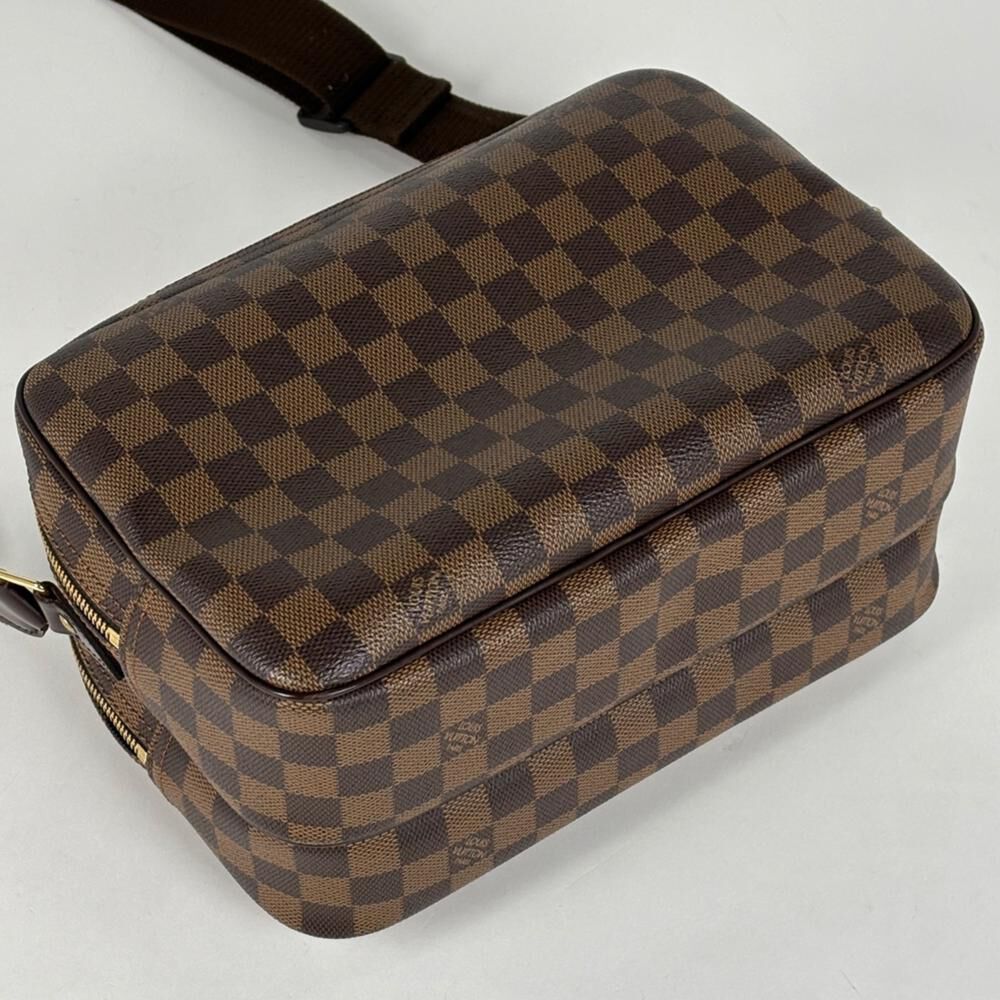 Louis Vuitton Reporter