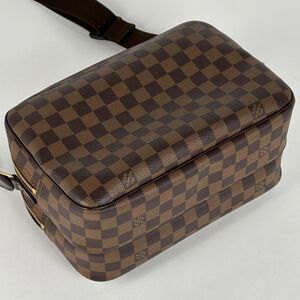Louis Vuitton Reporter