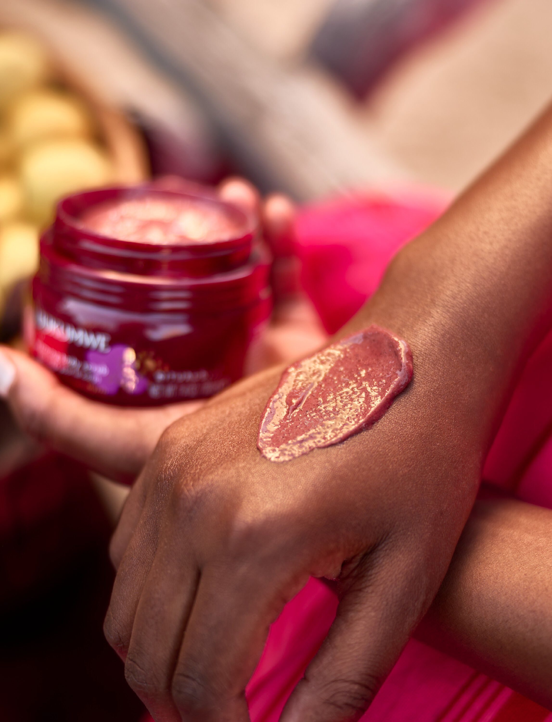 Uukumwe Collection Warming Body Scrub 220g