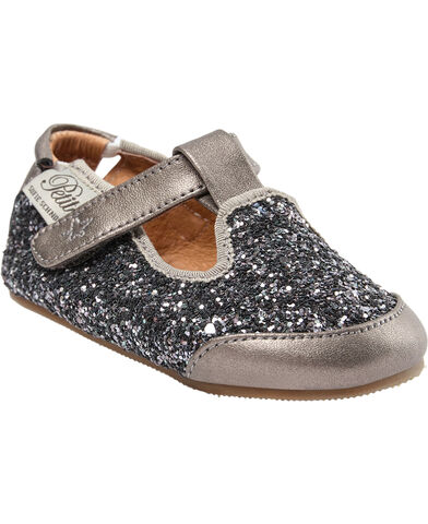 Baby glitter shoe 1