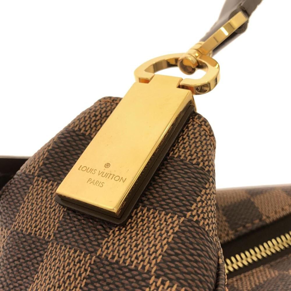 Louis Vuitton Shoulder Bags