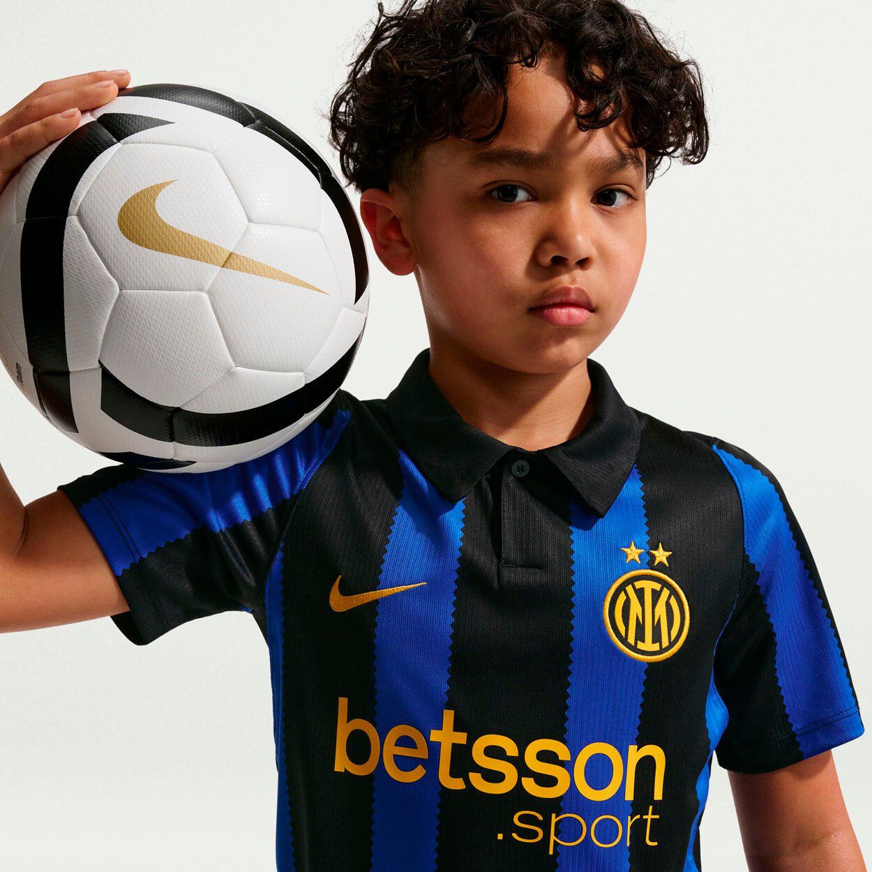 Inter 26/27 Hjemmebanetr&oslash;je