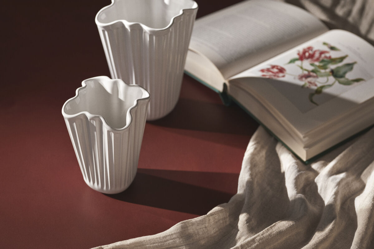 Hammersh&oslash;i Unfold Vase H16. 5 cm hvid