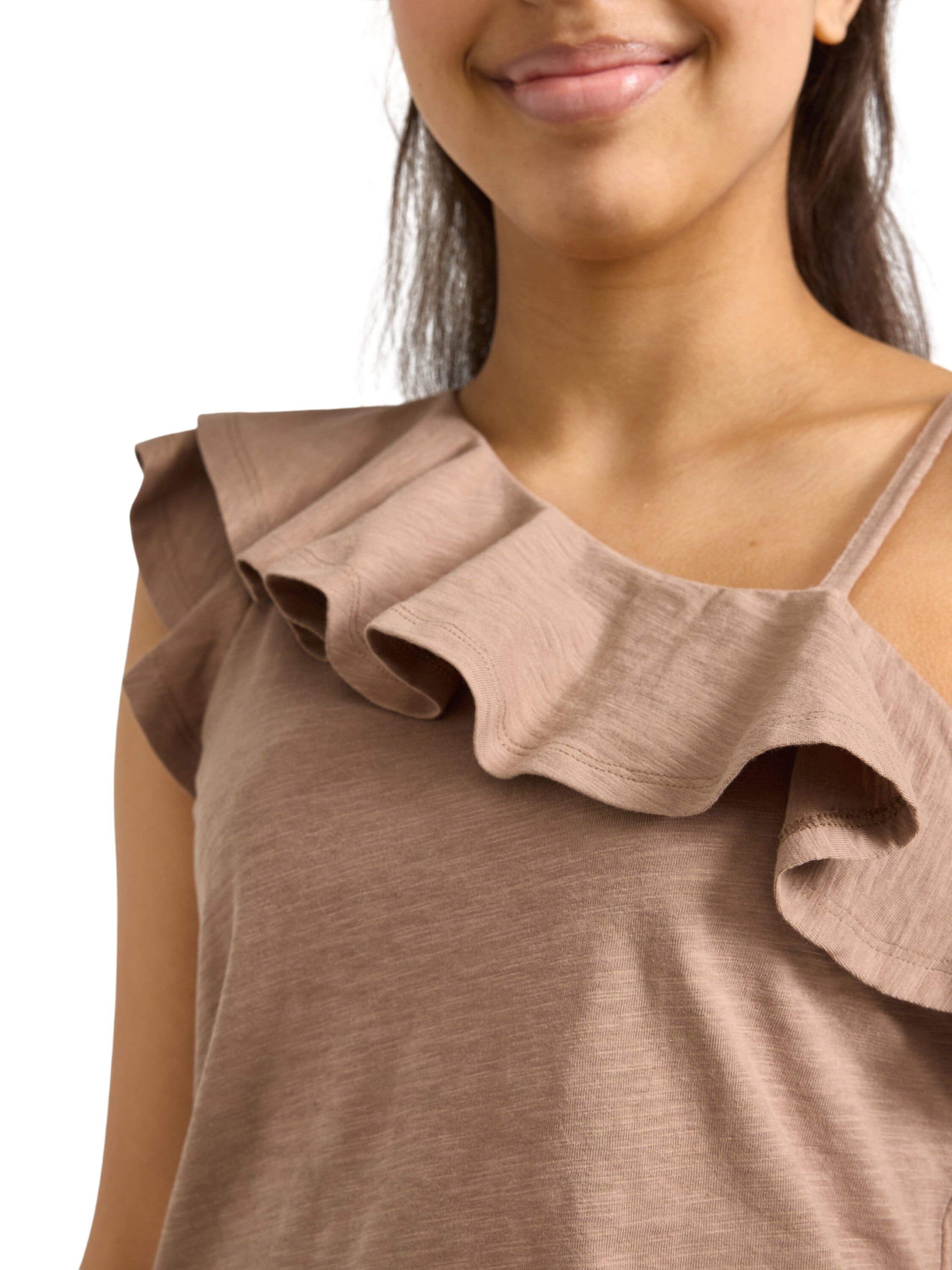 Sleeveless top with one shoulder de