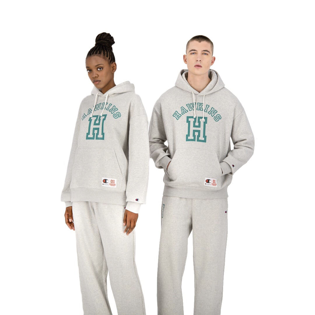 Champion X Stranger Things Hawkins h&aelig;ttetr&oslash;je