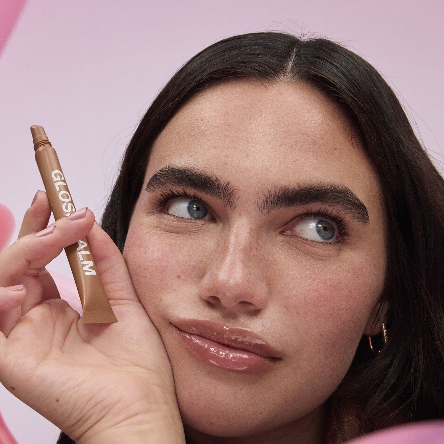 GLOSS BALM - Tonet l&aelig;bebalm med sprudlende glans