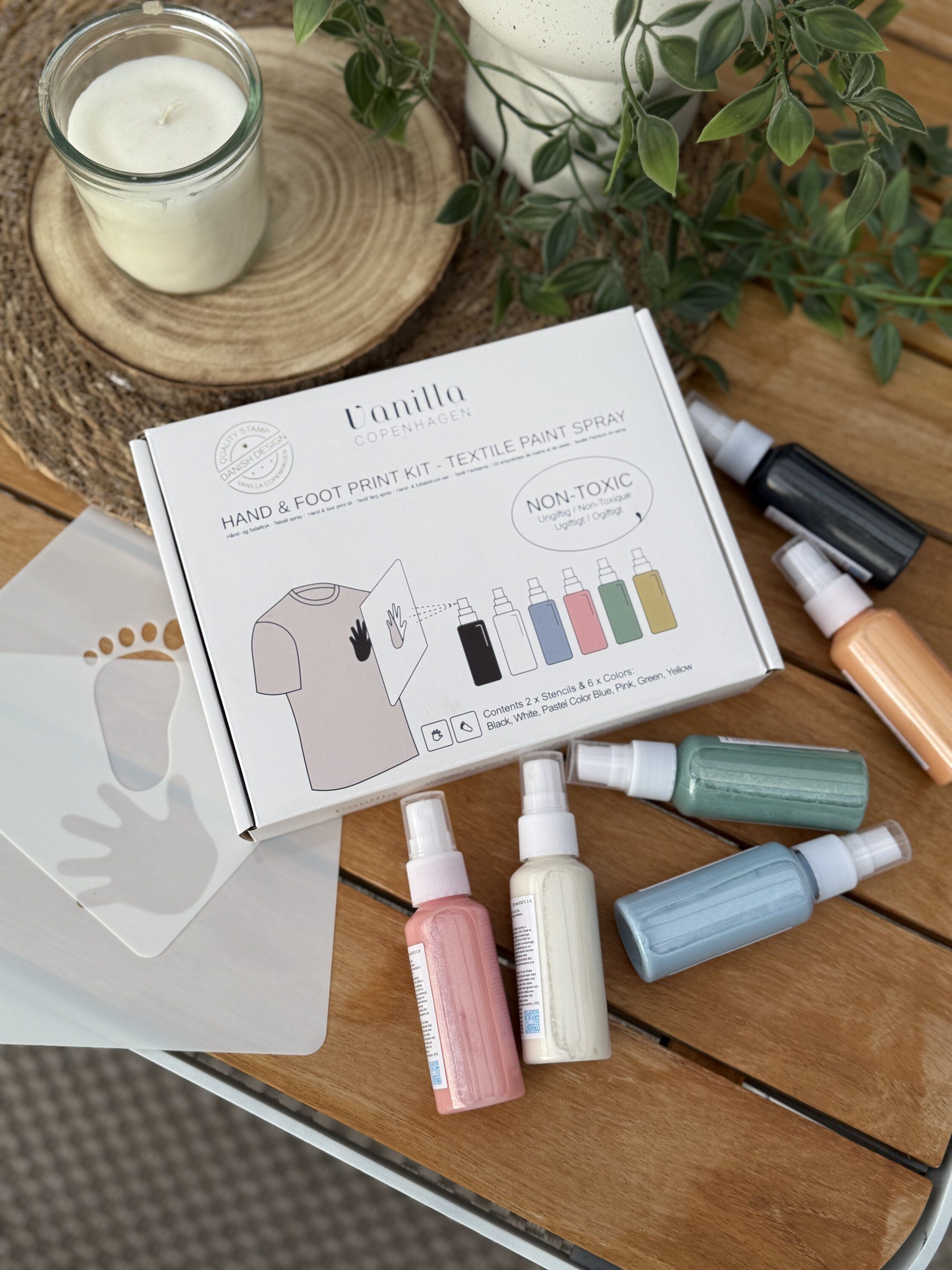 H&aring;nd og fodaftryk - Tekstil spray