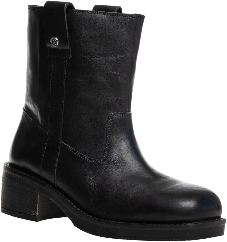 Say More - Black