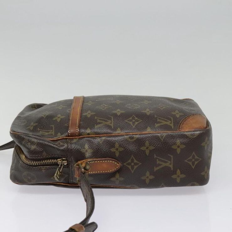 Louis Vuitton Shoulder Bags