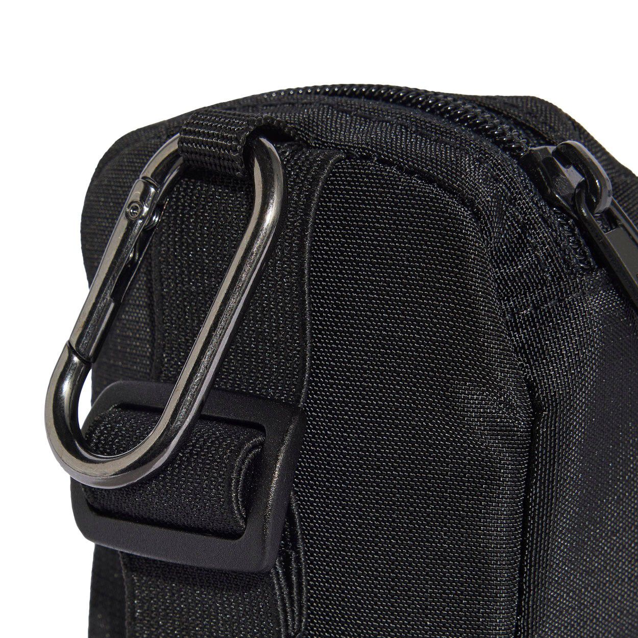 Defender Cardholder Taske