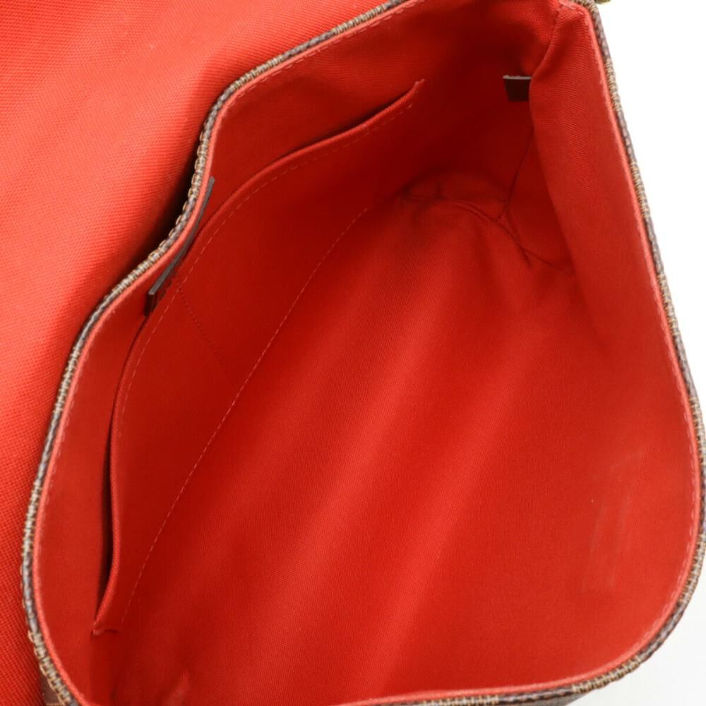 Louis Vuitton Beaubourg