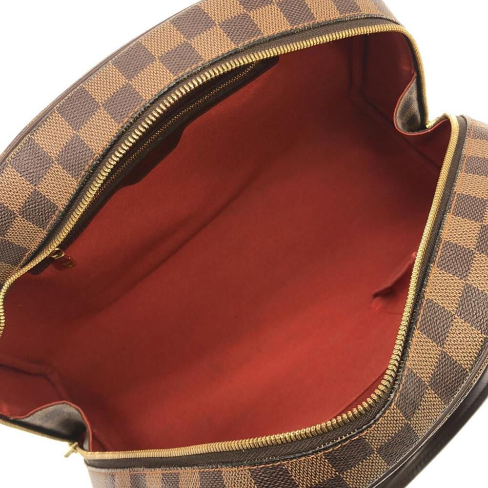 Louis Vuitton Nolita