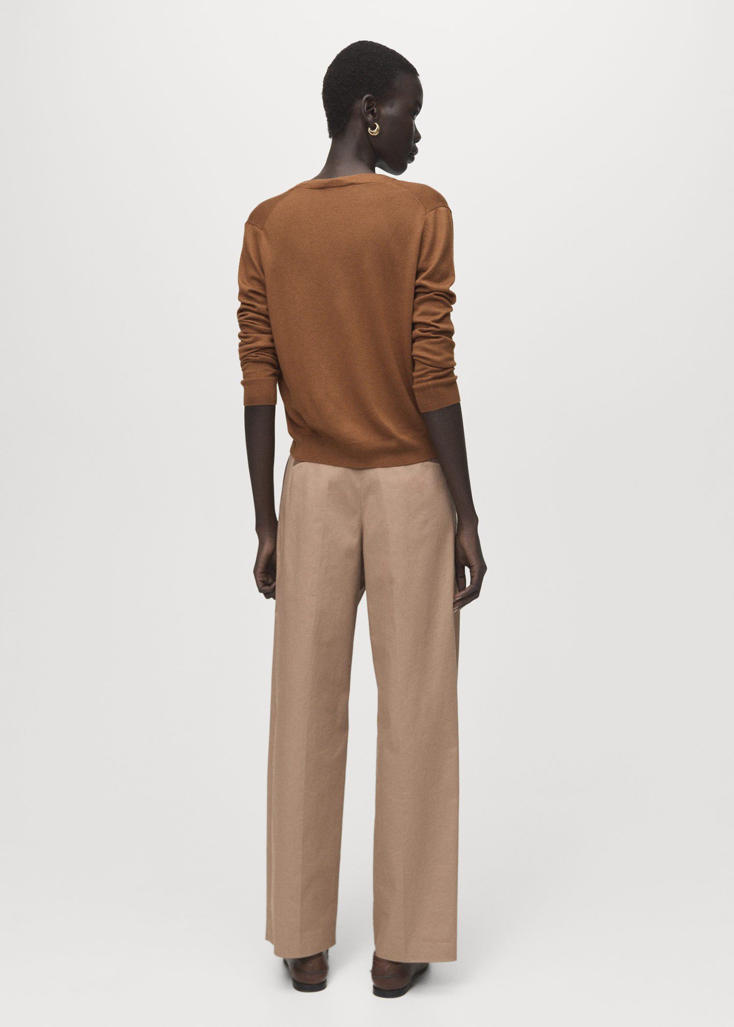 V-neck knitted cardigan