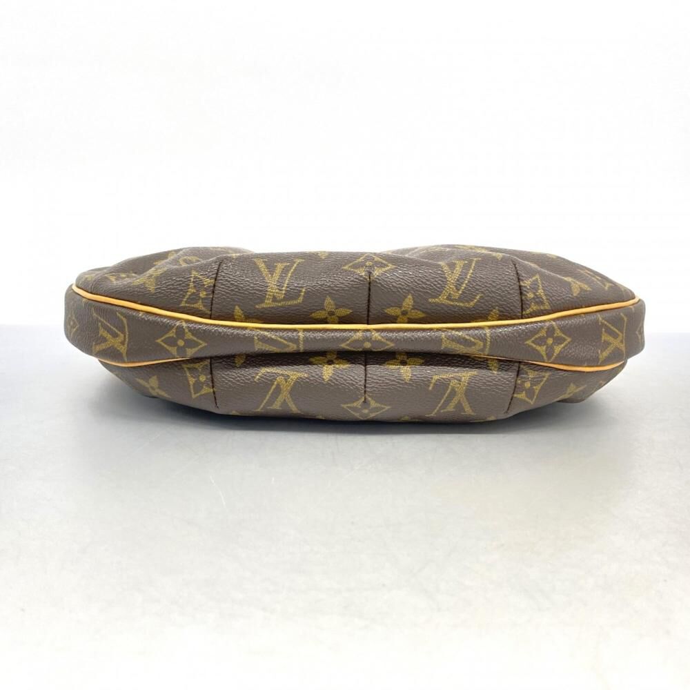 Louis Vuitton Croissant