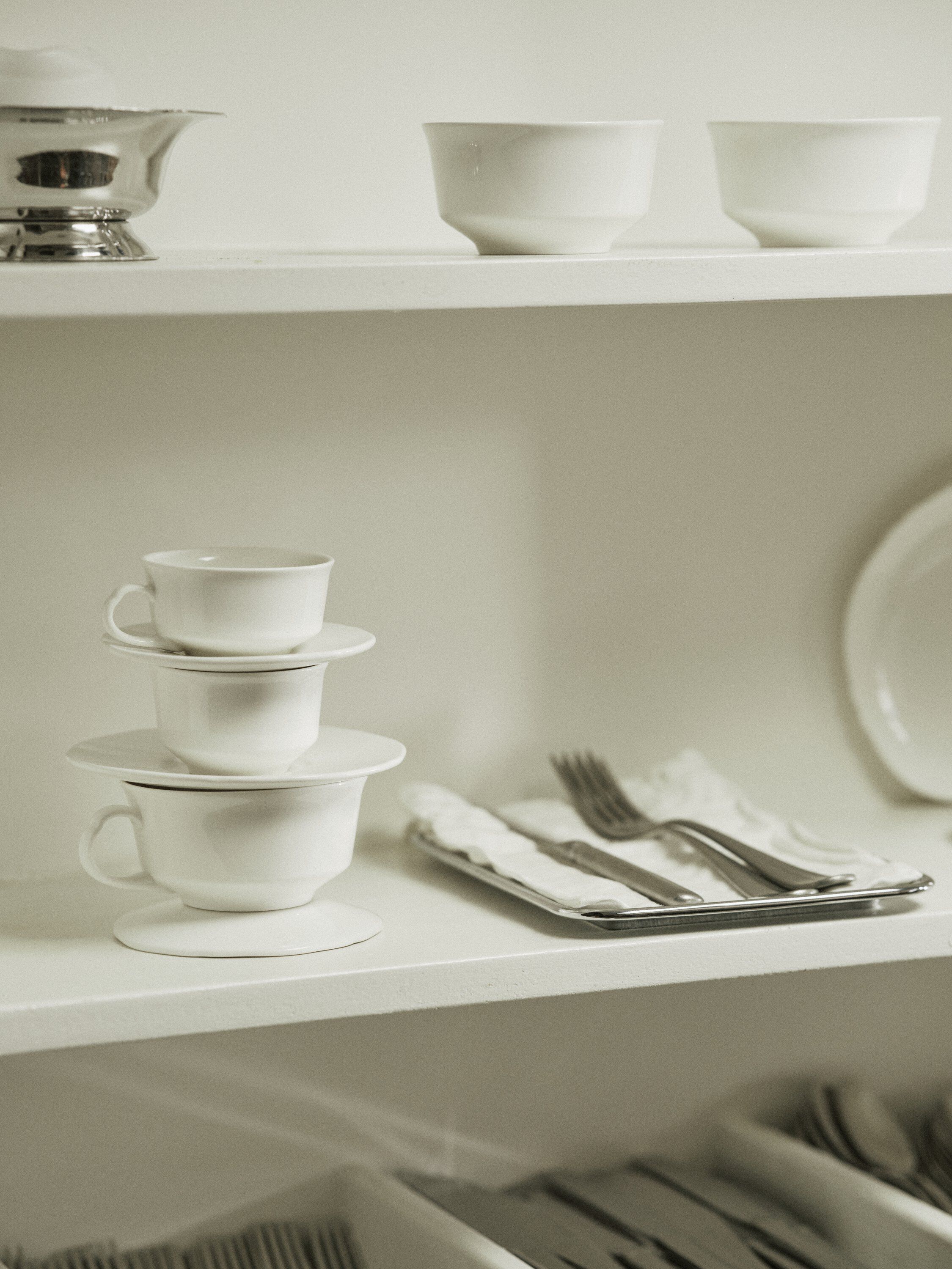 COFFEE CUP WHITE SILHOUETTE