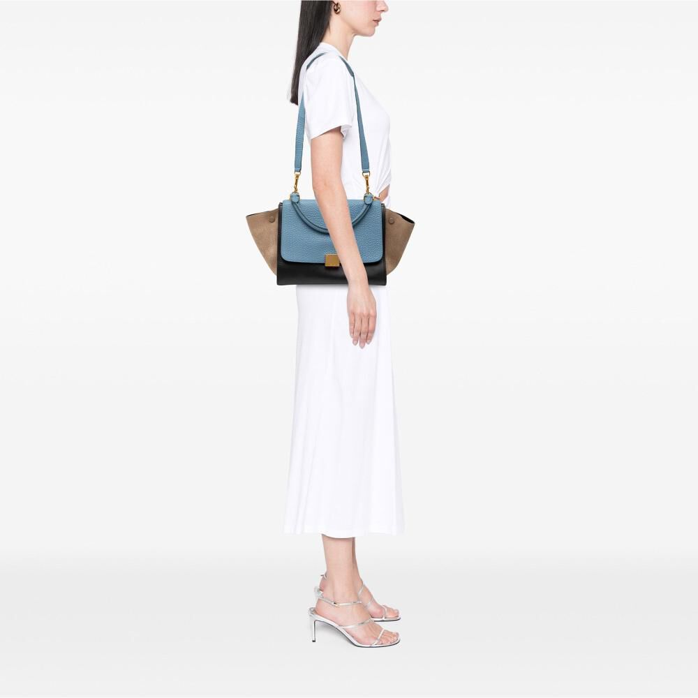 C&eacute;line Trapeze