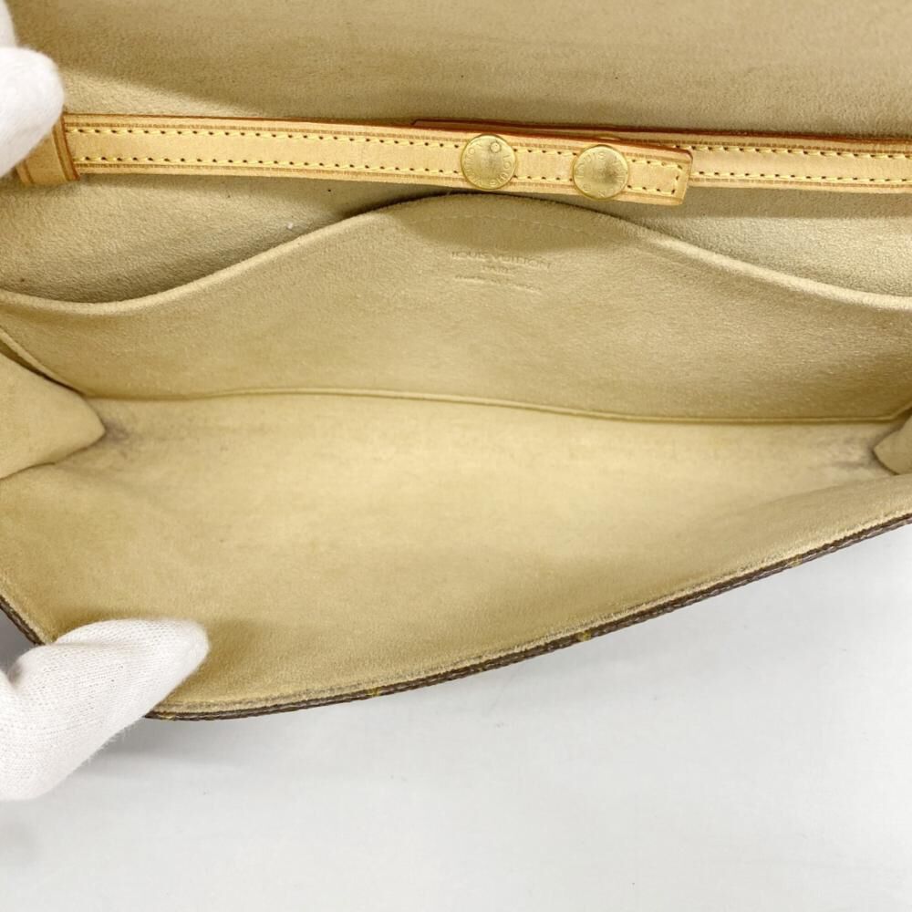 Louis Vuitton Twin Pochette