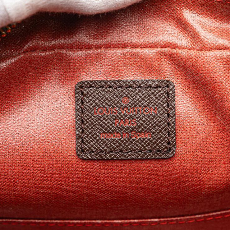 Louis Vuitton Trousse Toilette