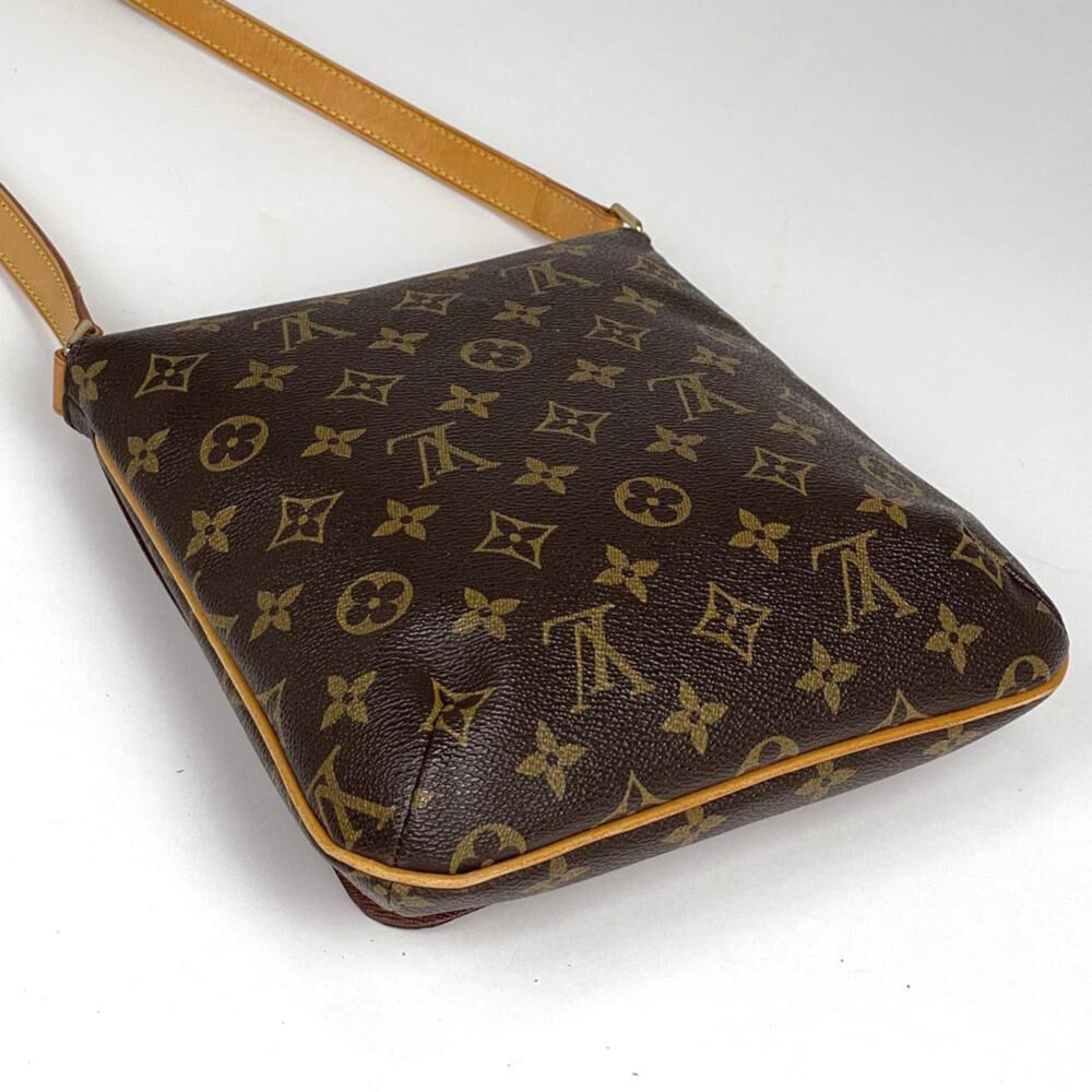 Louis Vuitton Musette Salsa