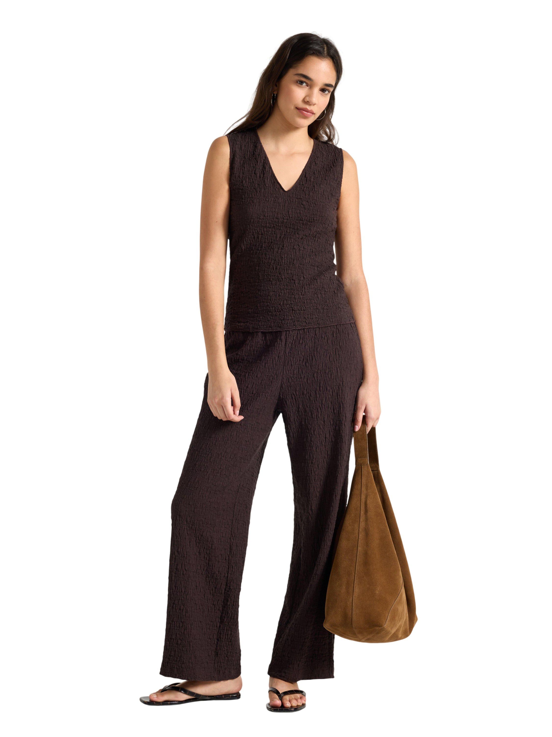 Structured sleeveless top in jersey