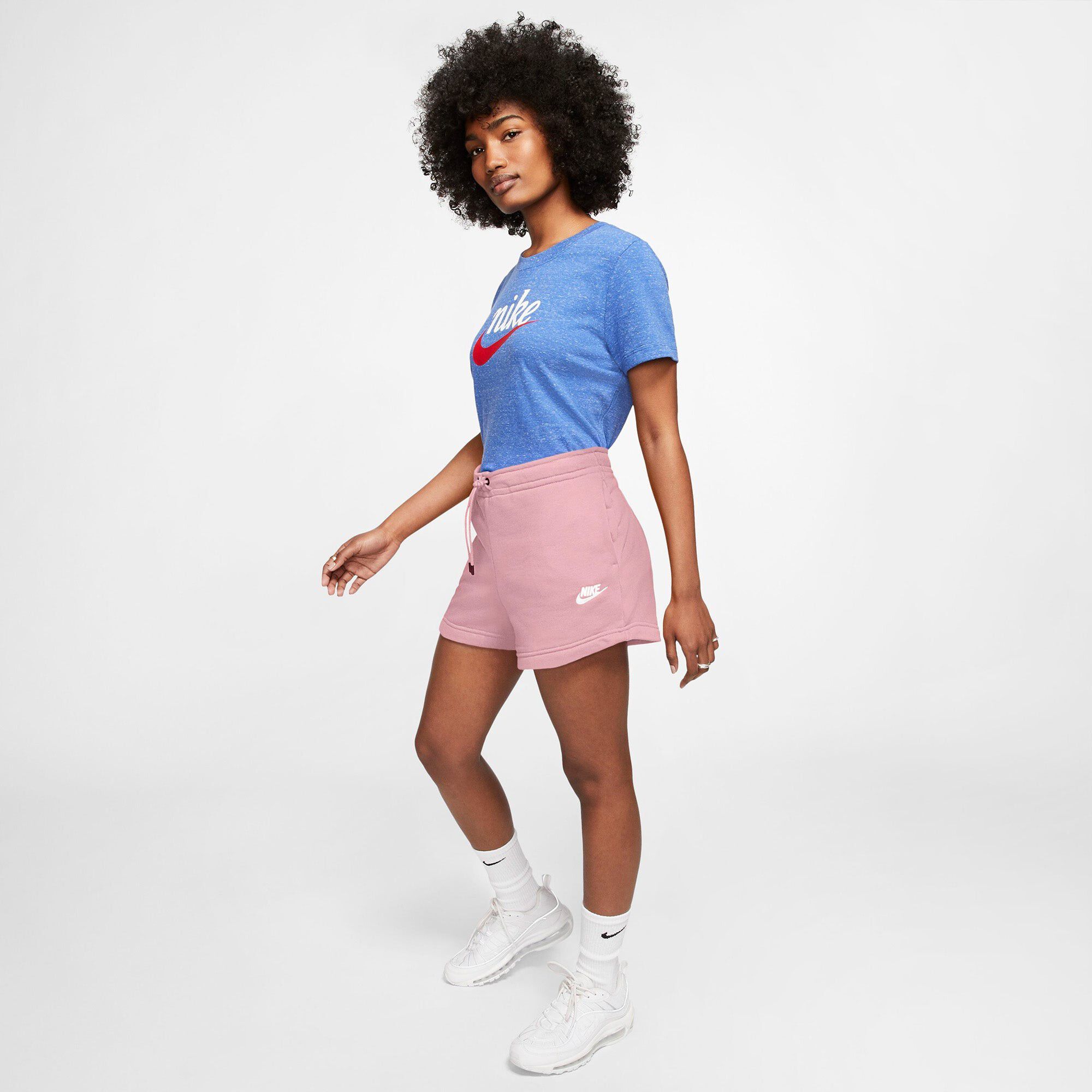 Sportswear Essential Frott&eacute; shorts