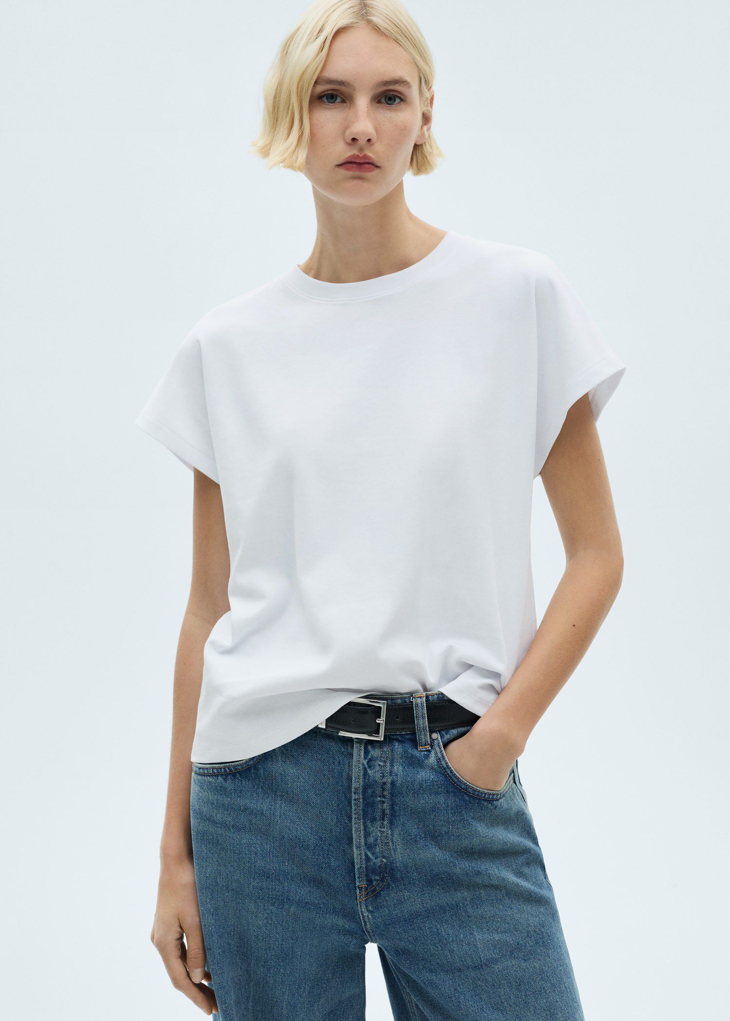 Short-sleeved cotton t-shirt