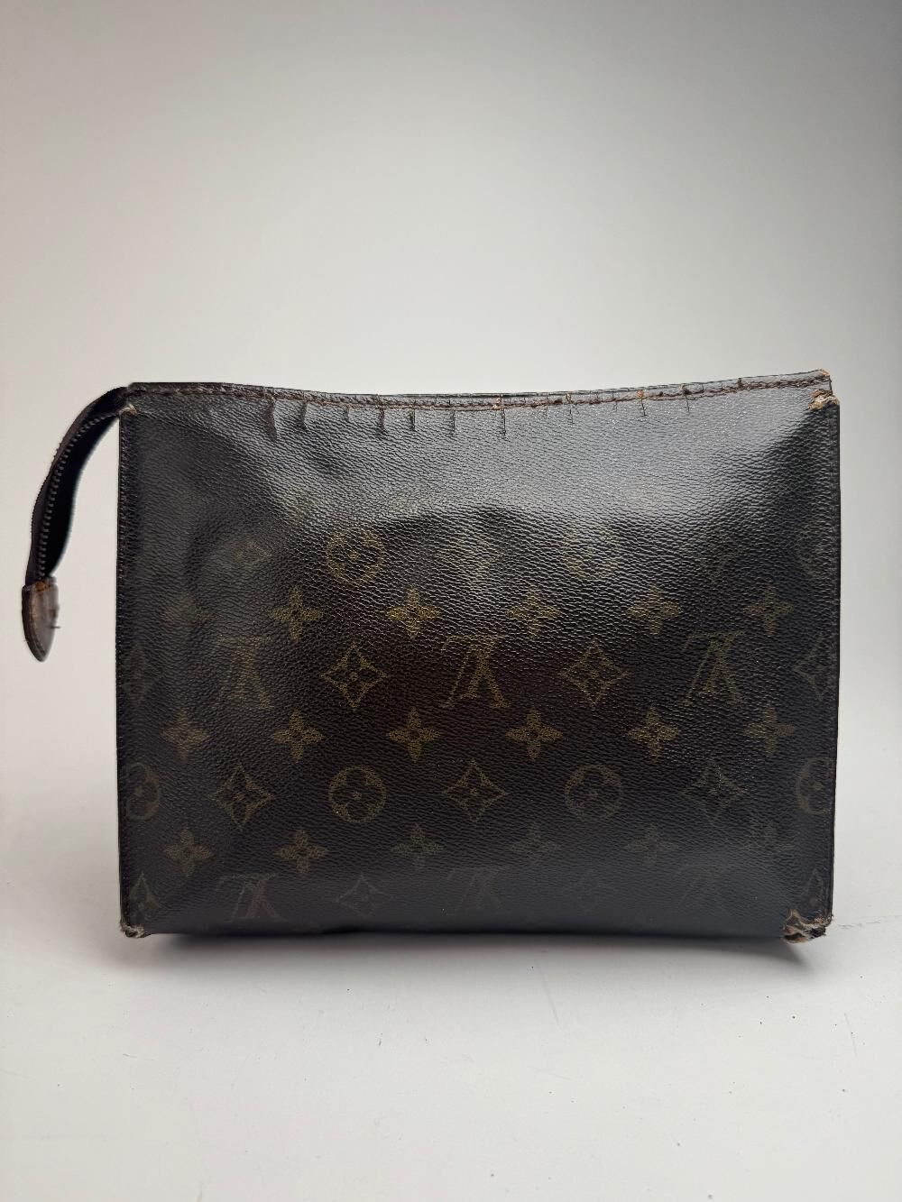 Louis Vuitton Clutch