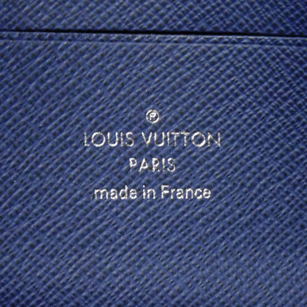 Louis Vuitton Pouch