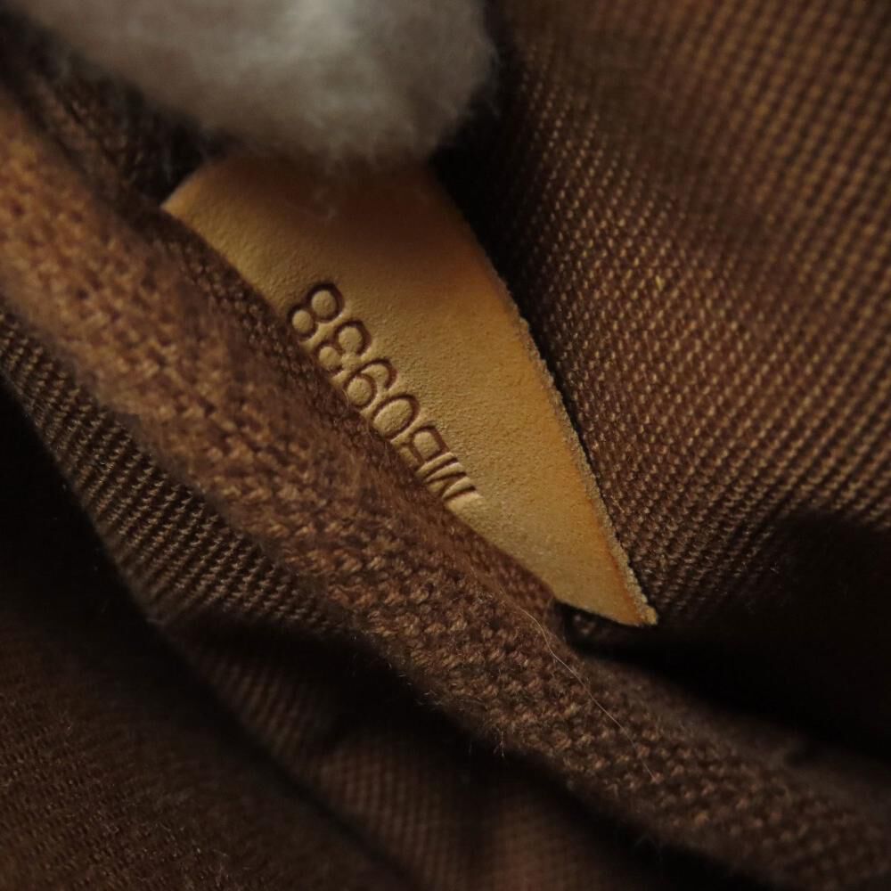 Louis Vuitton Saumur