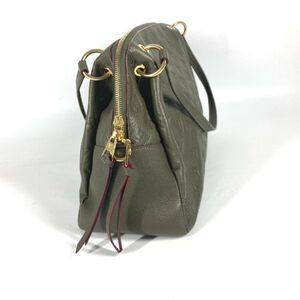 Louis Vuitton Shoulder Bags