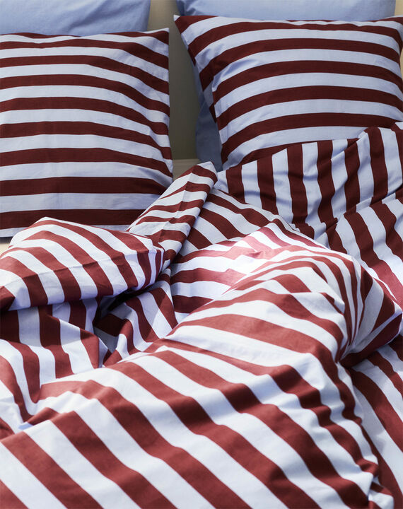 Été Duvet Cover Bordeaux