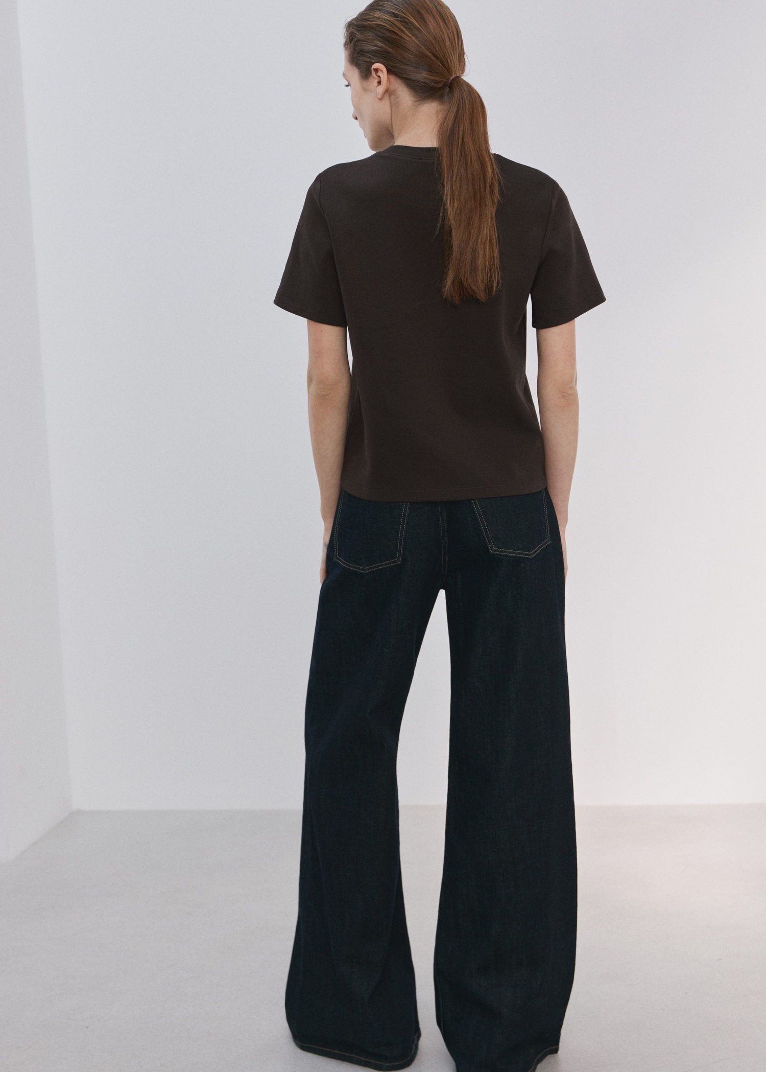 Short-sleeved cotton t-shirt