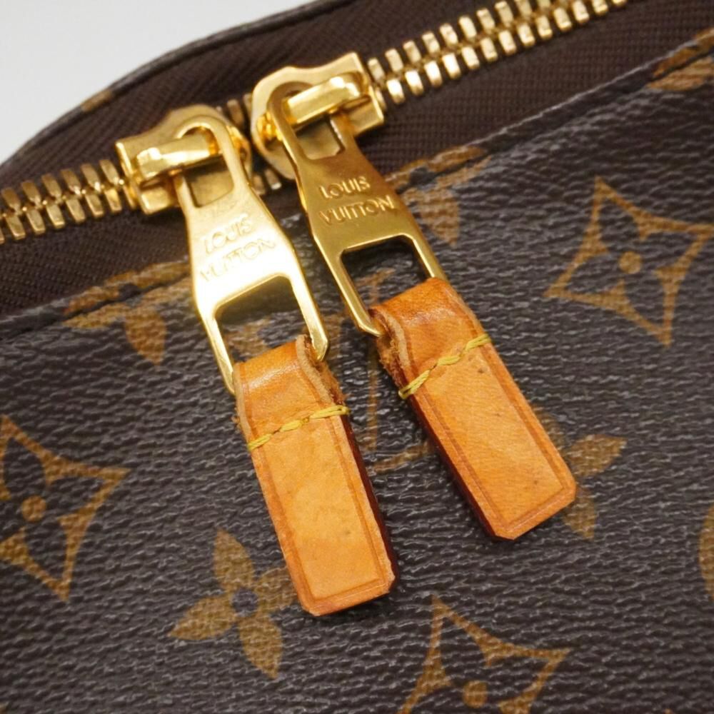 Louis Vuitton Shoulder Bags