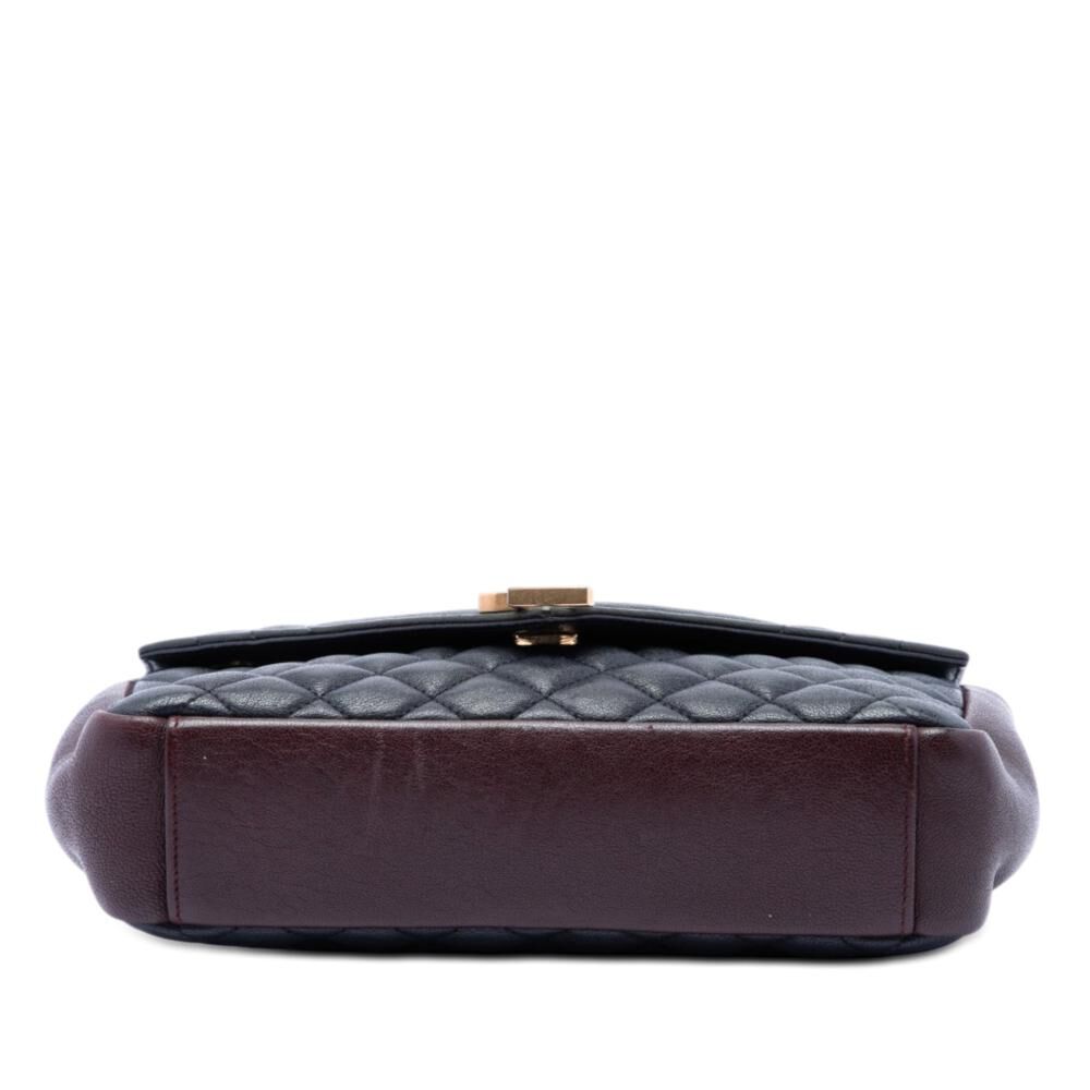 Yves Saint Laurent Shoulder Bag
