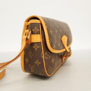 Louis Vuitton Sologne