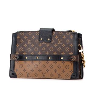 Louis Vuitton Clutch