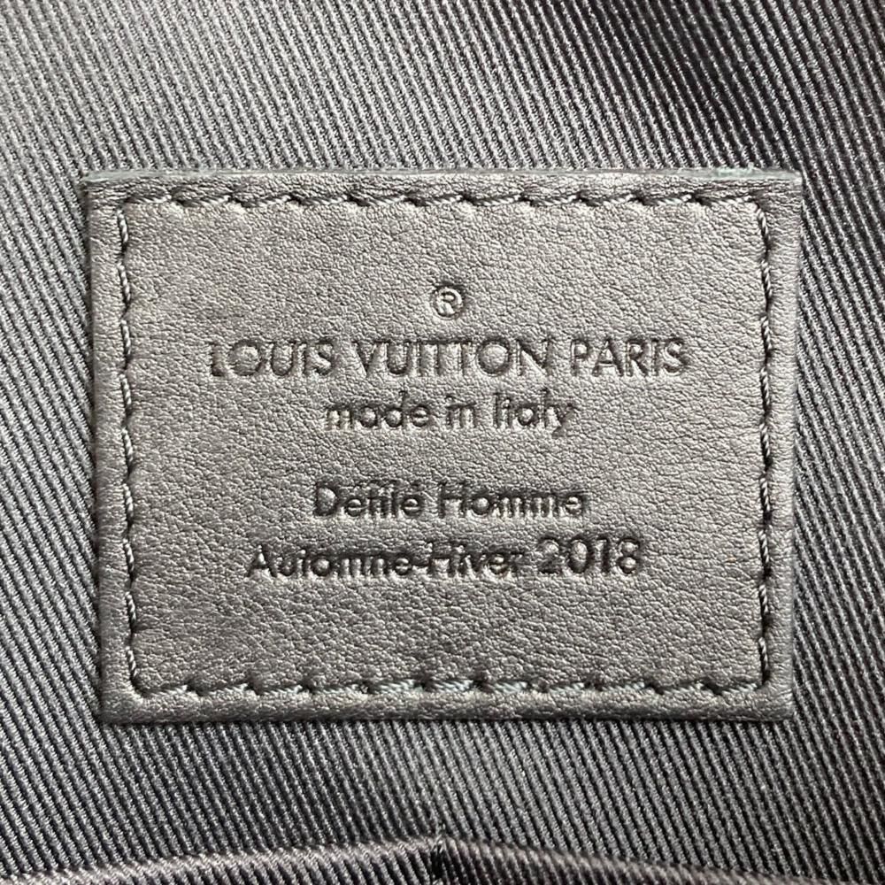 Louis Vuitton Shoulder Bags