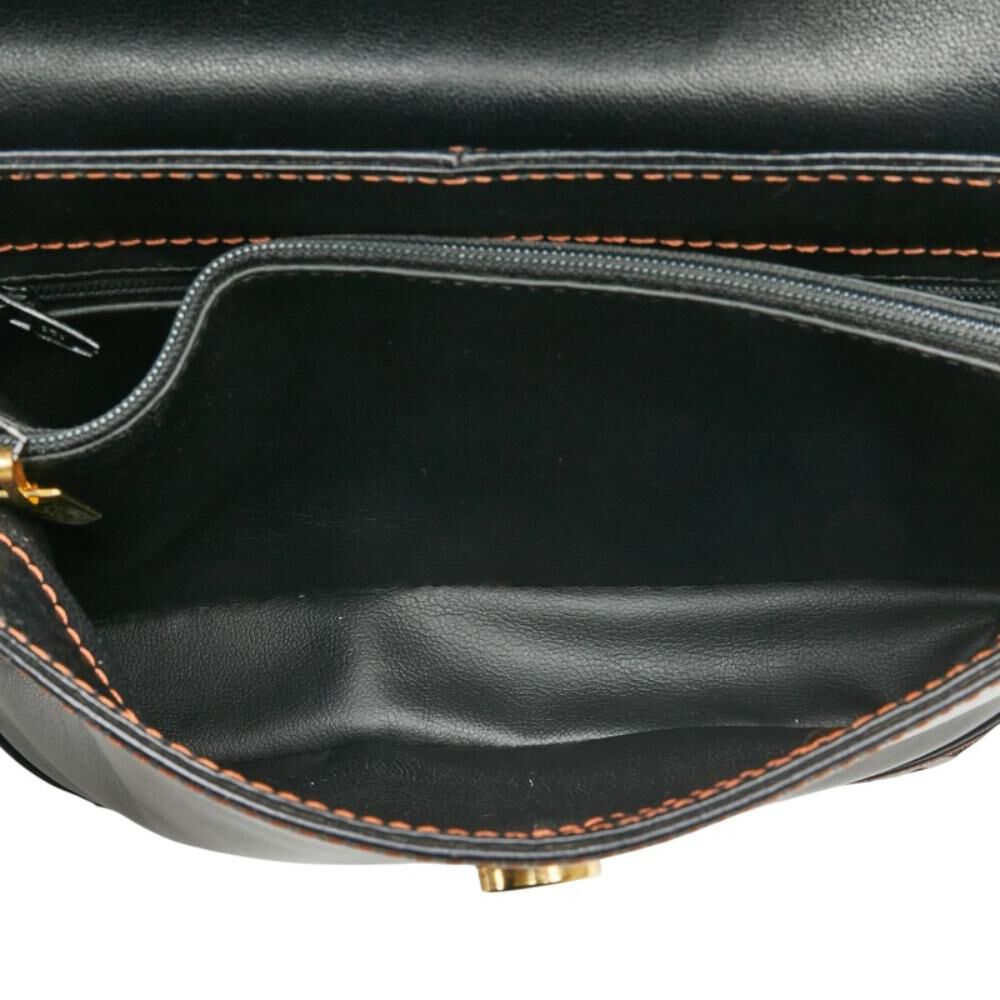 Yves Saint Laurent Shoulder Bag