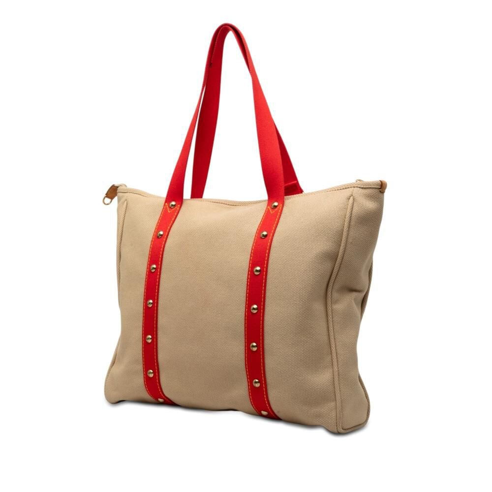 Louis Vuitton Antigua