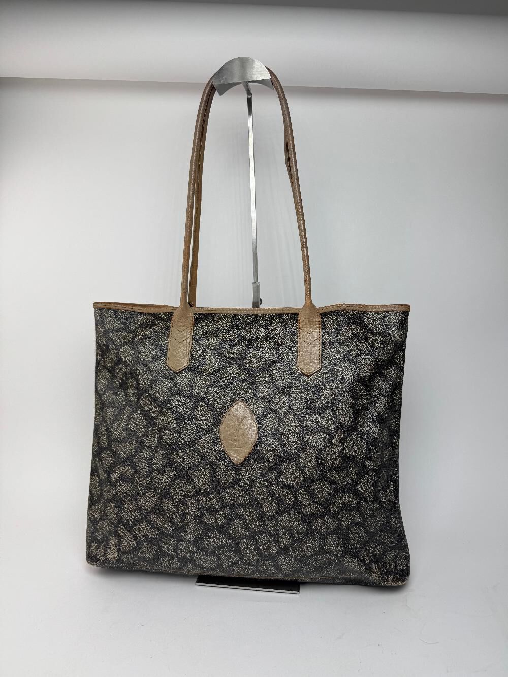 Yves Saint Laurent Tote