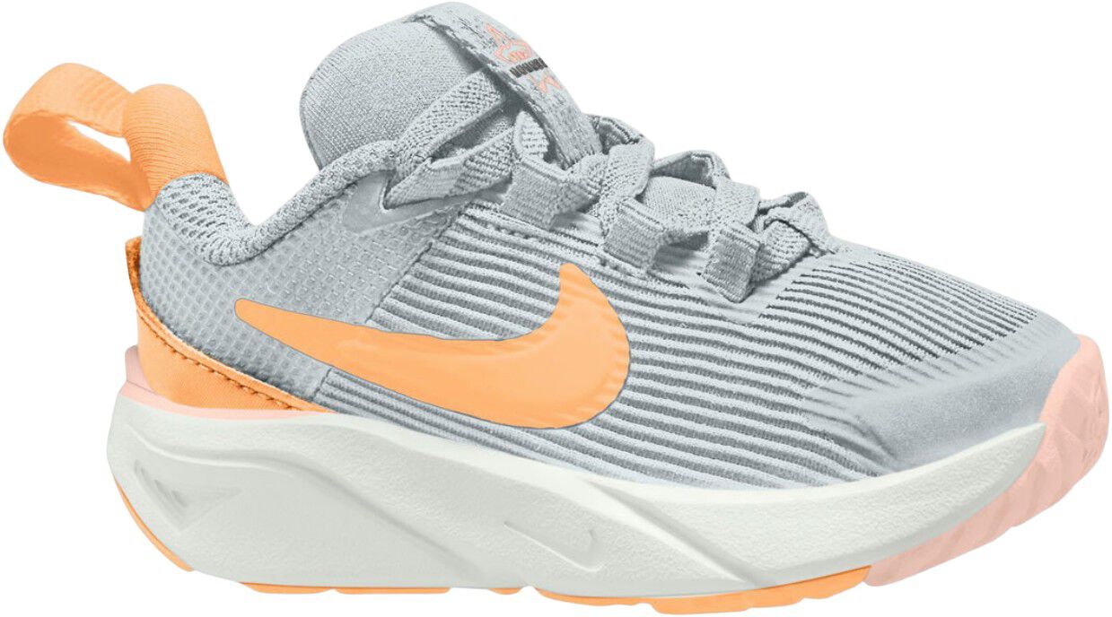 Star Runner 4 Sneakers