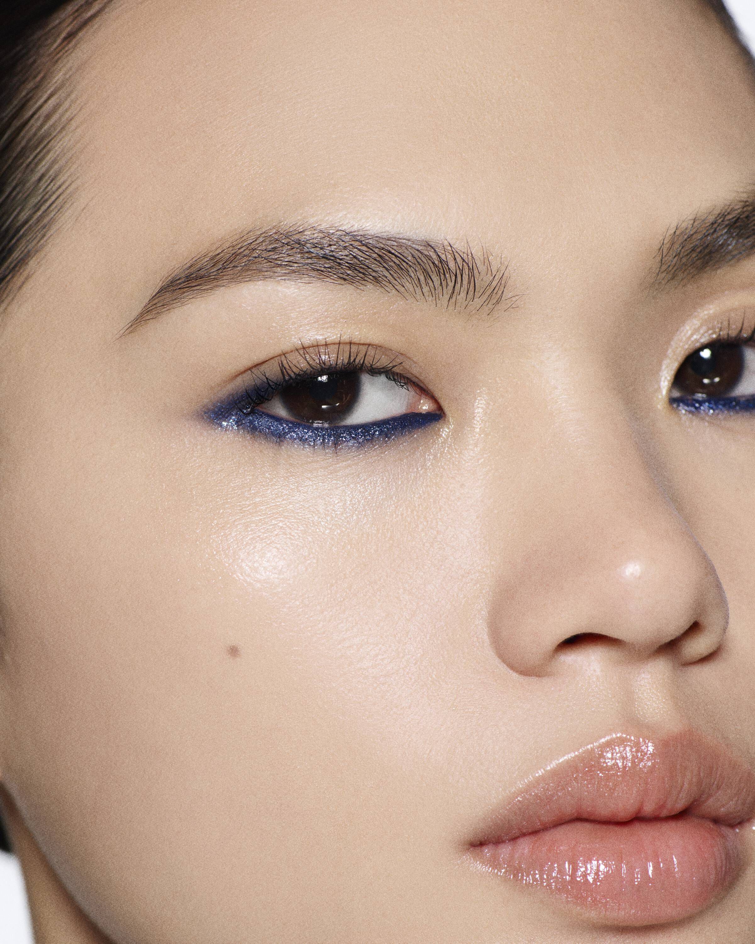 Satin Kajal Liner