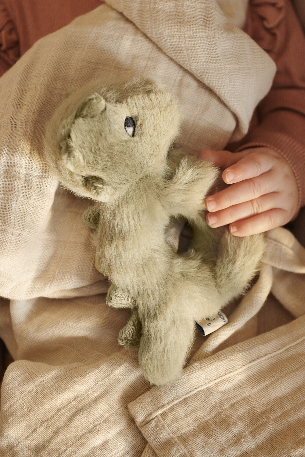 Romain Crocodile Rattle Faune green