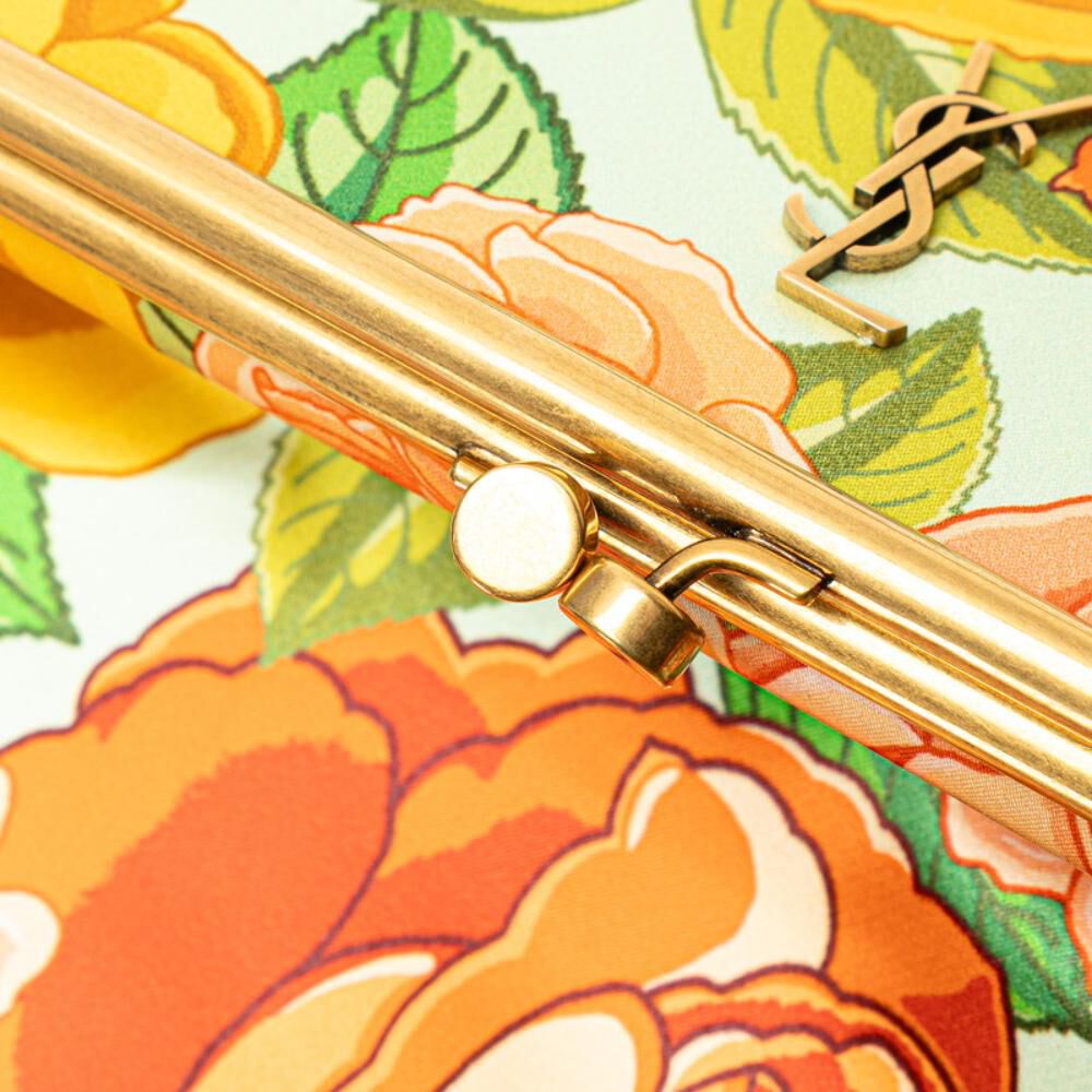 Yves Saint Laurent Shoulder Bag