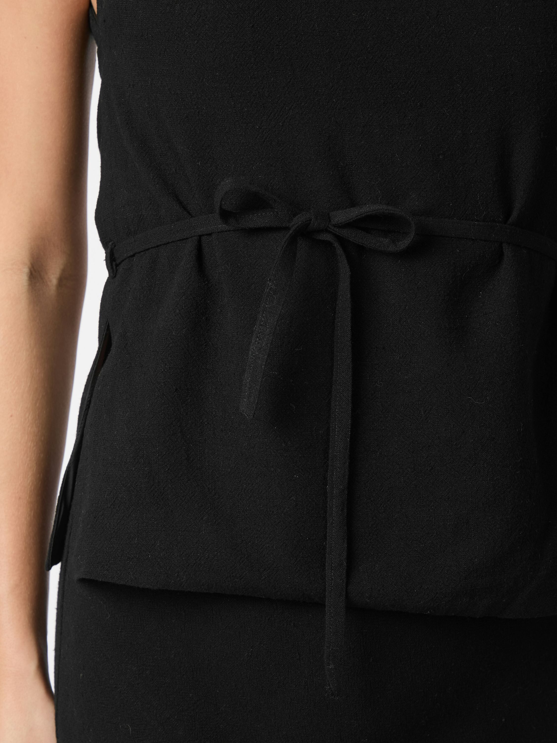 Nassa Linen Top