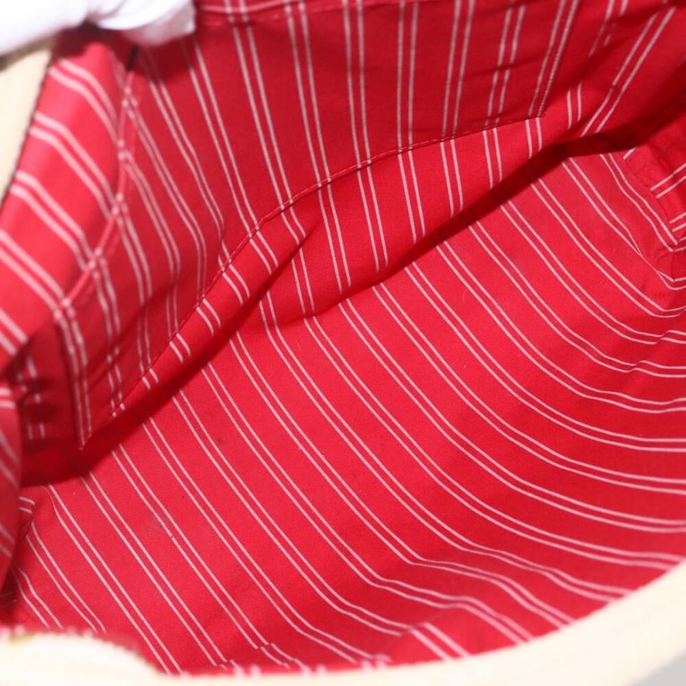 Louis Vuitton Antigua