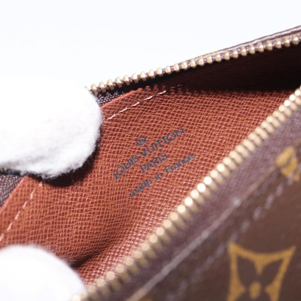 Louis Vuitton Papillon