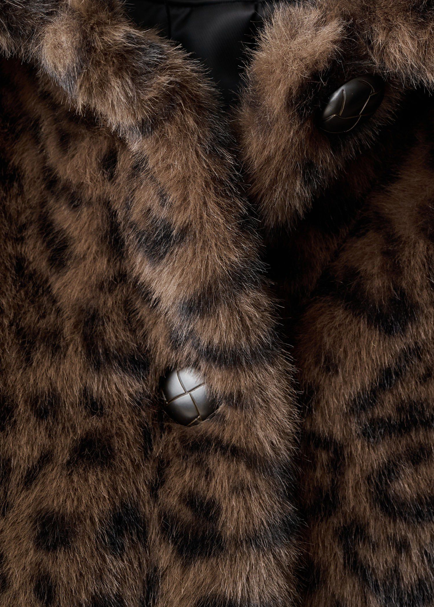 Leopard fur-effect coat