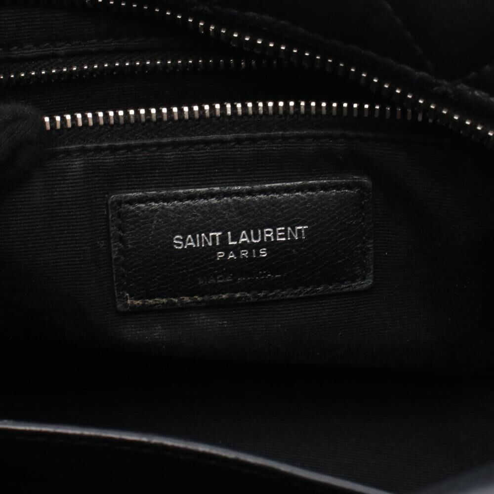 Yves Saint Laurent Shoulder Bag